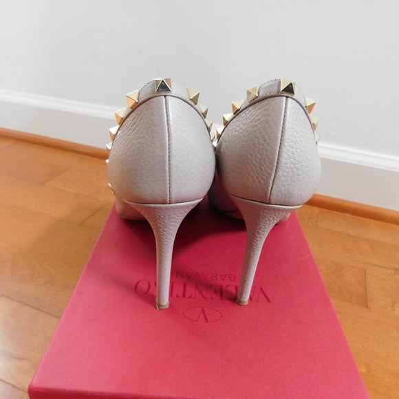 VALENTINO ROCKSTUD PUMPS LEATHER POUDRE - Picture 2 of 6